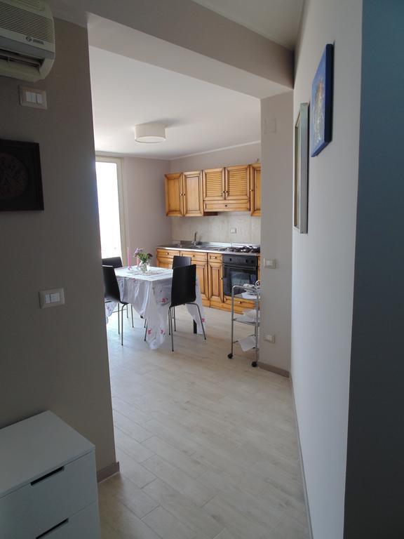 Attico Del Sole Bed & Breakfast Rometta Marea Bagian luar foto